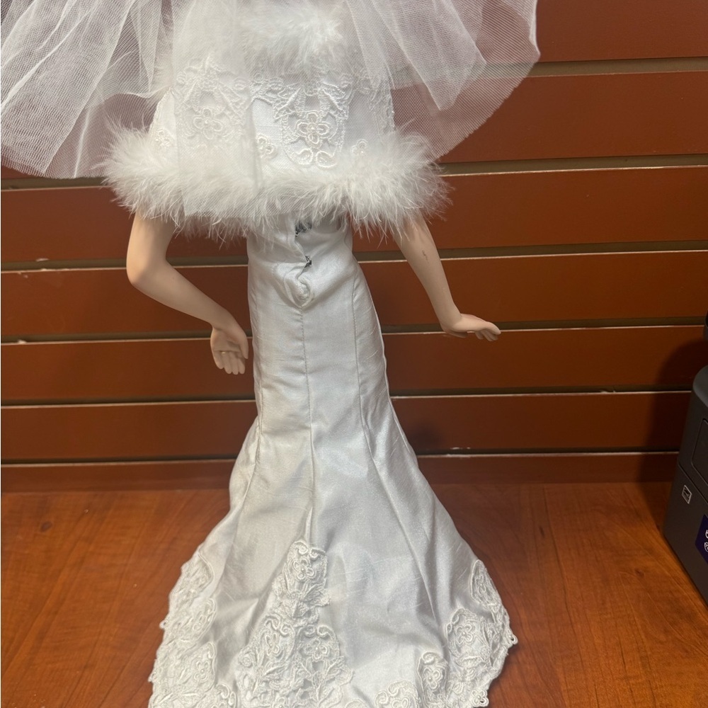 White Bridal Doll with Veil and Lace - Picture 8 of 13